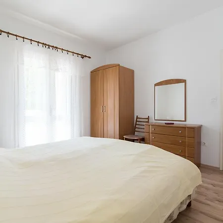 Alana Apartamento Supetar